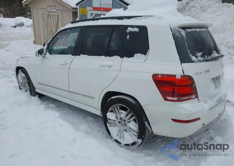 2013 Mercedes-Benz Glk 350 4Matic z USA, uszkodzony, nr VIN WDCGG8JB2DG061656